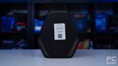 Netgear Nighthawk RS700 WiFi 7 Router (BE19000) top, source PCGuide