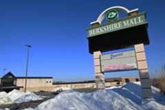 REG-L-BerkshireMallSale1929 The Berkshire Mall will remain open this weekend as work to fix the building's HVAC and sprinkler system continue. (BILL UHRICH/READING EAGLE)