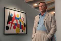 Daniel Craig Glass Onion header