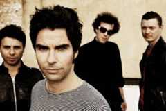 stereophonics graffiti on the train