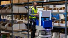 Warehouse Management, Photography Website, Roller Top Guide with Workers, 16x9, 300dpi